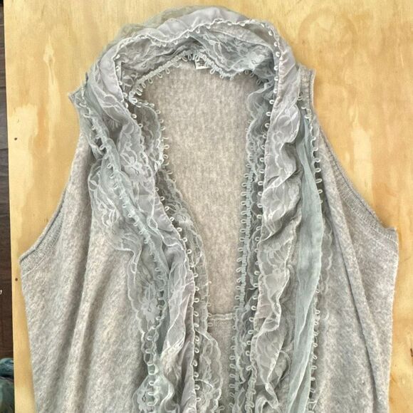 Vertigo Paris Women's Cardigan Size M Gray Tank Ruffled Open Front Angora Wool - Picture 8 of 10
